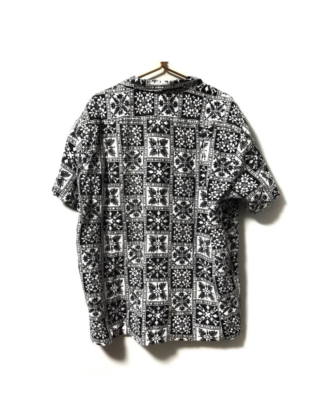 Vintage Rai Nani Black White Button Down Hawaiian Shirt Men’s Size 2XL Vacation